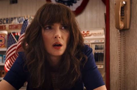 Why Winona Ryders Joyce Byers Is The Best Netflix Mom