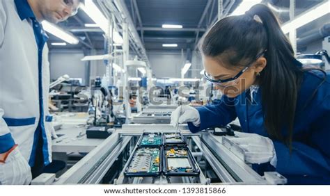 39831 Assembling Detail Images Stock Photos And Vectors Shutterstock