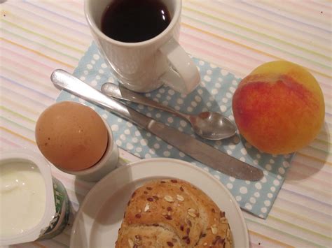 CafÉ Y Huevo Para El Desayuno