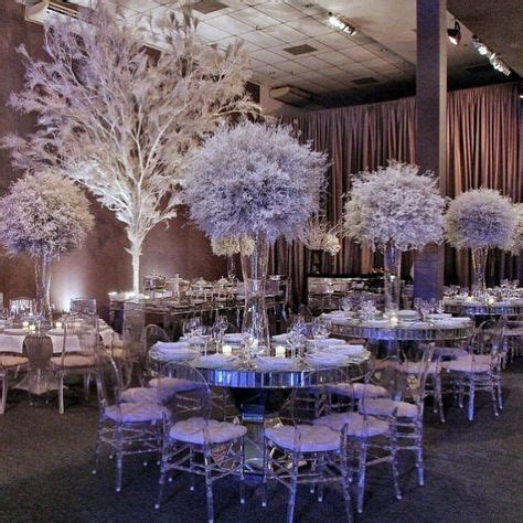 Giel de winter (stuktv) is de volgende gast in ekdoms platenkast. Decoração linda de @valerialeaobittar para o casamento de ...