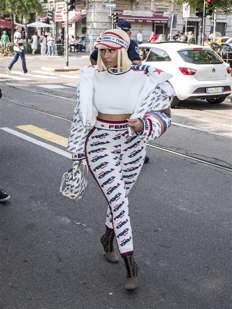 Sexy Nicki Minaj Pictures 2018 Popsugar Celebrity Photo 11