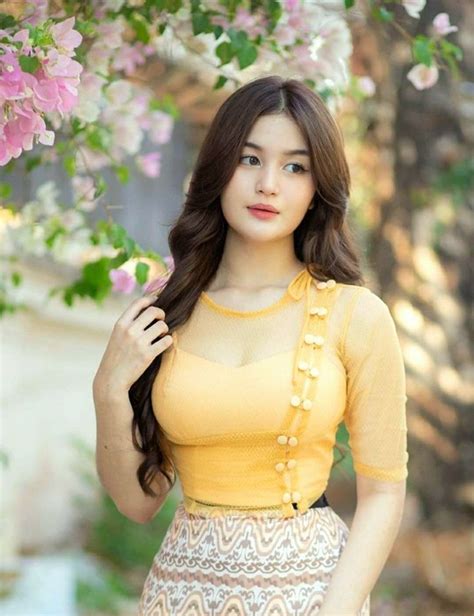 Beautiful Thai Women Beautiful Anime Girl Beautiful Women Pictures Myanmar Dress Design