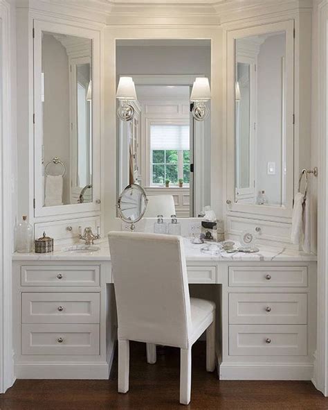 Bedroom vanity features if you're buying a vanity to use as a place to apply makeup, you'll want to opt for a mirror vanity. 25+ Most Inspiring Bathroom Vanity With Seating Area Ideas ...