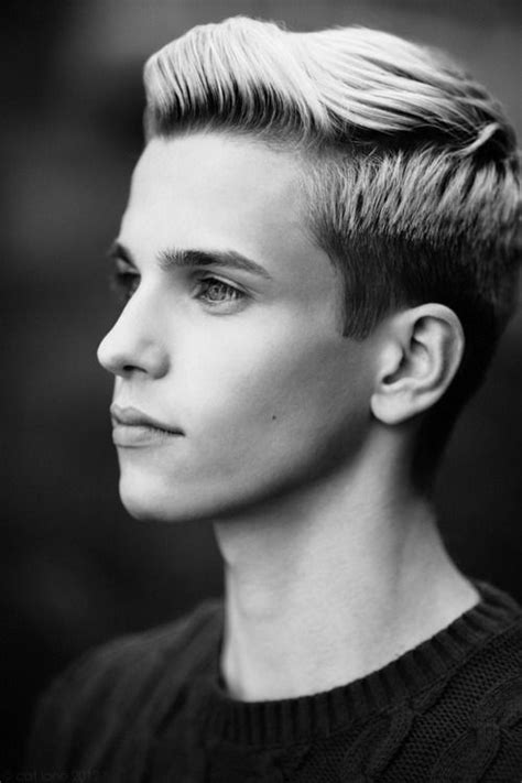 We gathered our faves along with pro care and styling tips courtesy of melanie bolton and trey gillen to bring you the best of. 35 Androgynous Gay and Lesbian Haircuts with Modern Edge