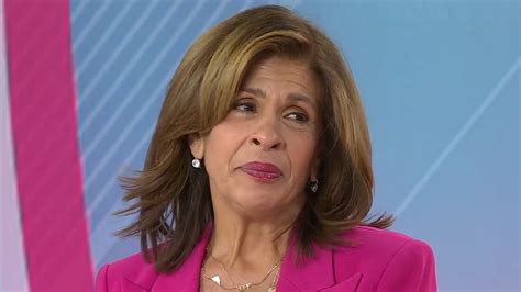 Hoda Kotb 59 Tears Up Live On Today As She Opens Up About How Her Dad