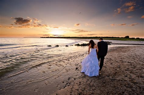 Wedding packages in miami beach. A Florida Beach Wedding