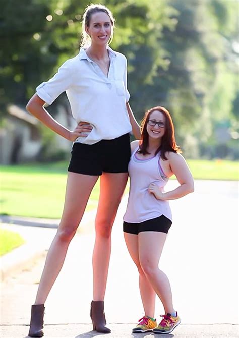 Top 10 Women Who Own The Longest Legs In The World StarBiz Com