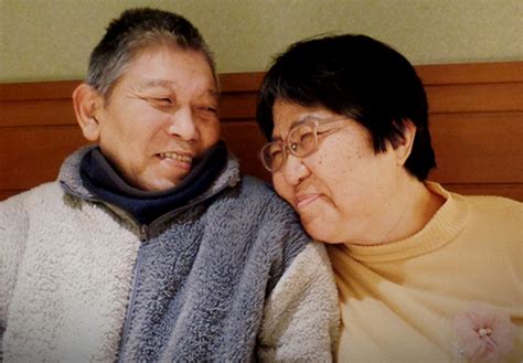 Mentally Disabled Japanese Couple Nagpakasal