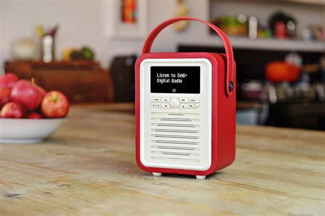 Explore live radio by rotating the globe. Radio Industry Teams Up With VQ For Glamorous Christmas ...
