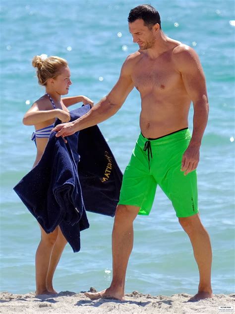 Hayden Panettiere Bikini Candids Beach In Miami August 2014 • Celebmafia