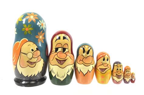 Lot Disney Snow White Matryoshka Russian Nesting Doll