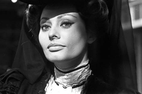 Picture Of Sophia Loren