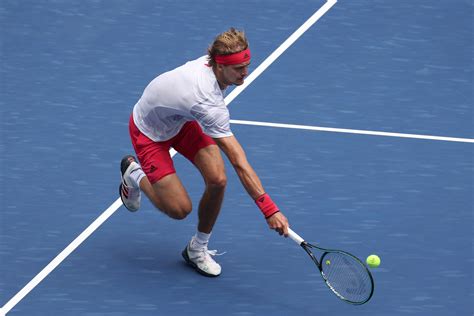 Sascha zverevs älterer bruder mischa gab vor dem match bei eurosport eine kurze einschätzung ab und warnte vor davidovich fokina: Inarrestabile Djokovic: resta imbattuto nel 2020