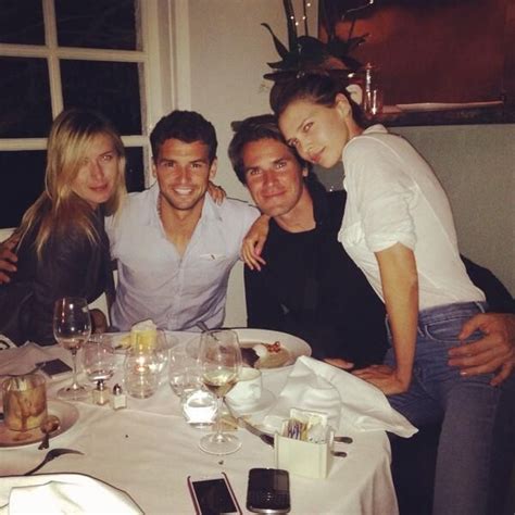 Sorana cirstea about her friendship to ana ivanovic. POZA ZILEI, 13 iulie 2014: Cină plină de iubire - Familia ...