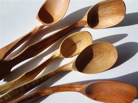 An oil finish for hand-carved wooden spoons - the Maine Coast Craft School