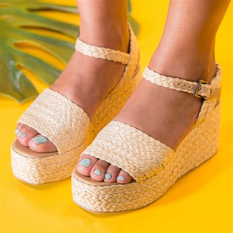 The Only 5 Sandal Trends You Need To Know About