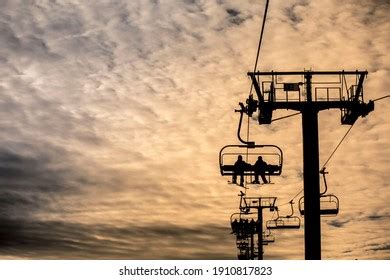 Chairlift Silhouette Images Stock Photos Vectors Shutterstock