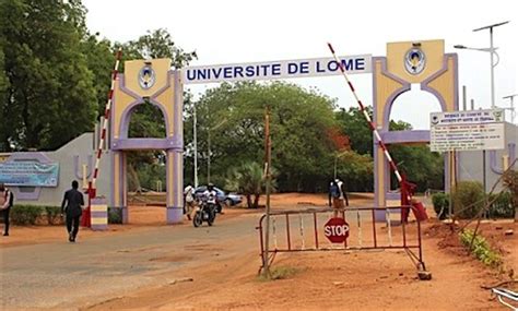 Le désir des autorités togolaises de doter leur pays d'un établissemen. Togo: L'Université de Lomé renseigne les nouveaux bacheliers sur les orientations et ...