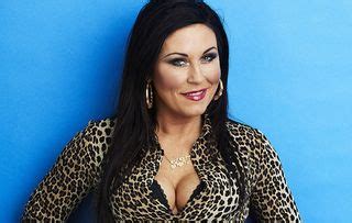 Jessie Wallace On Kat Moon S Big Eastenders Return She Turns Up At Her Own Wake What To Watch
