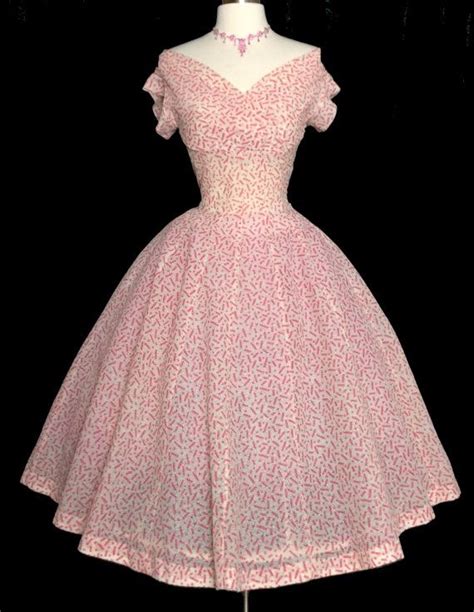Vintage 1950s Dresses Retro Dress Vintage Wear Vintage Outfits