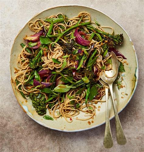Meera Sodhas Vegan Recipe For Broccoli And Soba Noodle Salad The New