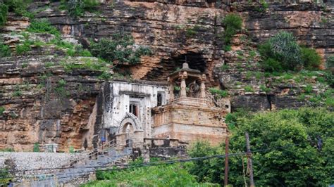 Erramala Hill Cave Shiva Temple Yaganti Kurnool Rayalaseema Stock