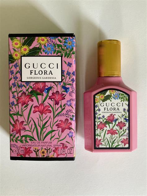 Flora Gorgeous Gardenia Eau De Parfum Gucci Fragancia Una Fragancia Para Mujeres