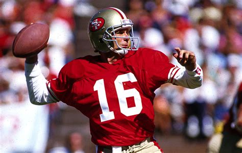 The Greatest Nfl Quarterbacks Of All Time The Delite
