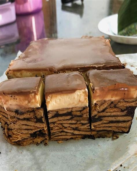 Sering kali kita melihat banyak buku yang dijual akan membincangkan segala macam kek balas. Kek Batik Indulgence Cadbury. Resepi Rahsia Ibu, Lain ...