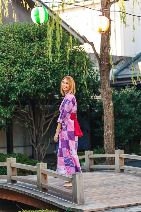 Wear A Traditional Japanese Yukata At Oedo Onsen Monogatari Travel