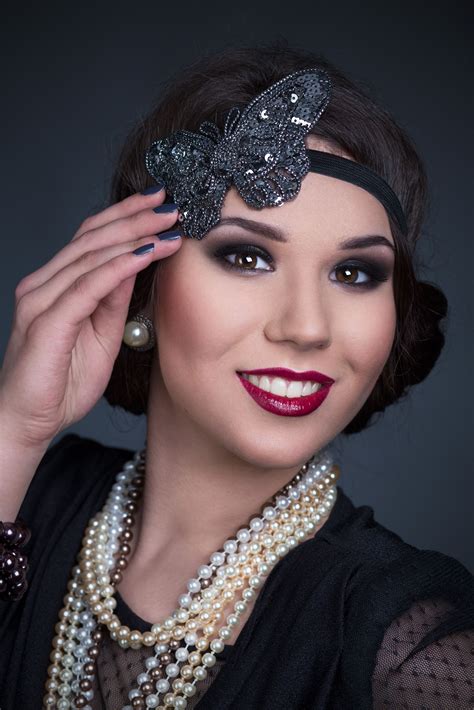 The Roaring 20 S Makeup 1920’s Makeup Makeup Looks 20s Fashion Bold Fashion Roaring 20s
