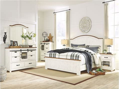 Totally furniture is proud to carry ashley furniture products. Ashley Wystfield White 5 Piece Bedroom Set