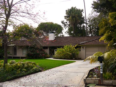 The Golden Girls House Is Right Here In La Los Angeles Magazine