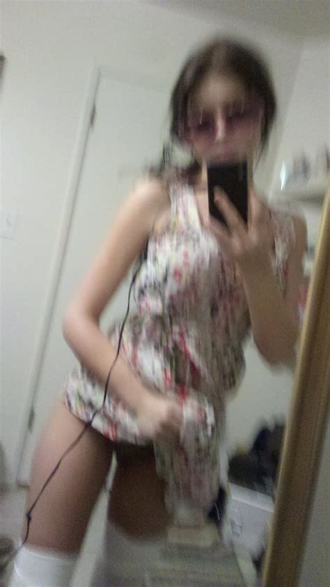 Renee Olstead Nude Fappening 36 Leaked Photos The
