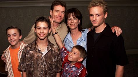 Frankie Muniz Says Bryan Cranston Is Writing A Malcolm In The Middle Reboot Flipboard