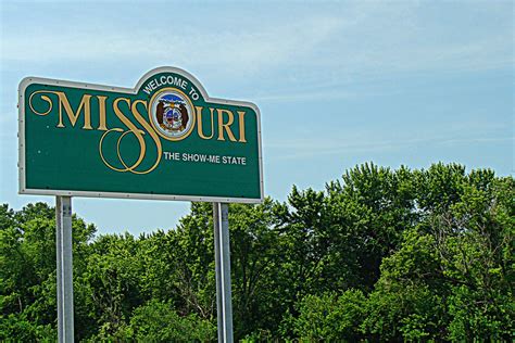 Missouri Welcome Sign As Seen On Highway 27 Border With Io Flickr
