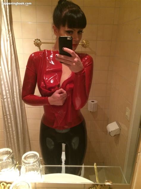 Latex Fetish Misslatexxx Nude Onlyfans Leaks The Fappening Photo
