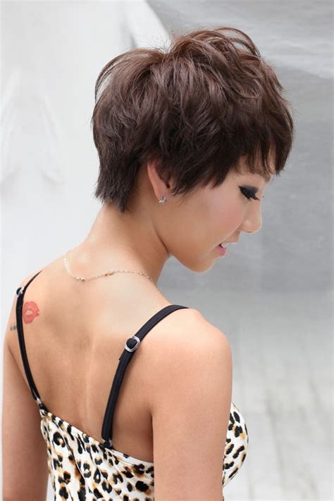 The key to pulling off this cut is texture; Trendy Feminine Short Haircut for Women - Hairstyles Weekly