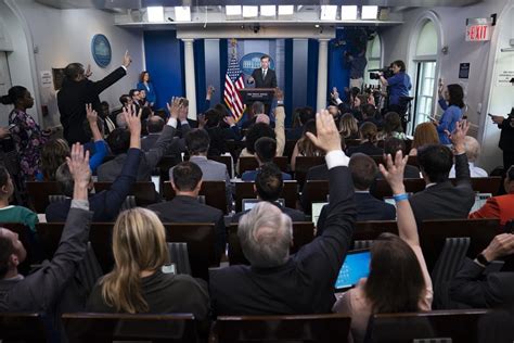 Full Volume White House Briefing Room Back To Crammed Again