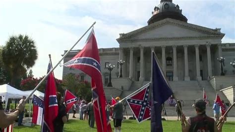 Group Protests In Support Of Confederate Flag