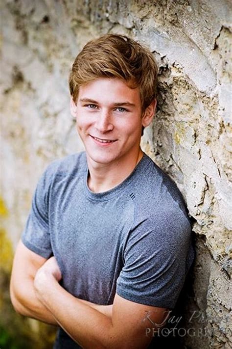 40 Best Senior Year Picture Ideas For Boys Machovibes Senior Photos