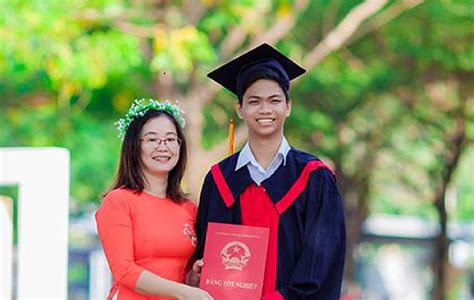 Đại học y dược tphcm không ngừng đổi mới chương trình đào tạo và phương pháp dạy học. Thủ khoa Đại học Y Dược TP.HCM xuất sắc giành hai điểm 10