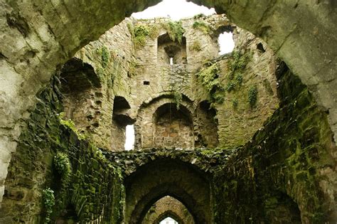 Raining Ruins Castle Ruins Irish Castles Beautiful Ruins