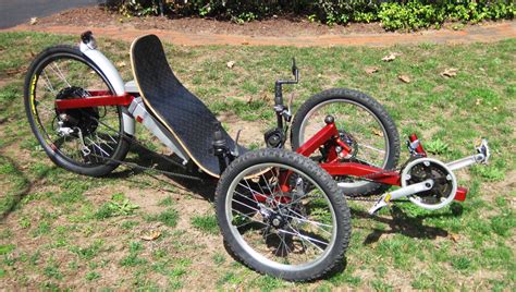 Kickass custom seats for the triumph bonneville, t100, se, black, thruxton and scrambler we have these custom seats made to newbonneville's design and specifications by motosai. AtomicZombie Bikes, Trikes, Recumbents, Choppers, Ebikes ...