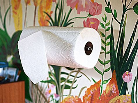 Cada cocina es diferente y el modo en que la usamos determina su diseño. Cuatro usos del papel de cocina absorbente