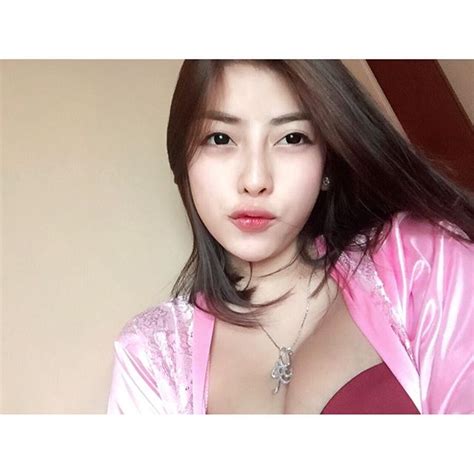 50 foto selfie putri riri cute dan sexy instagram salkus artis igo only