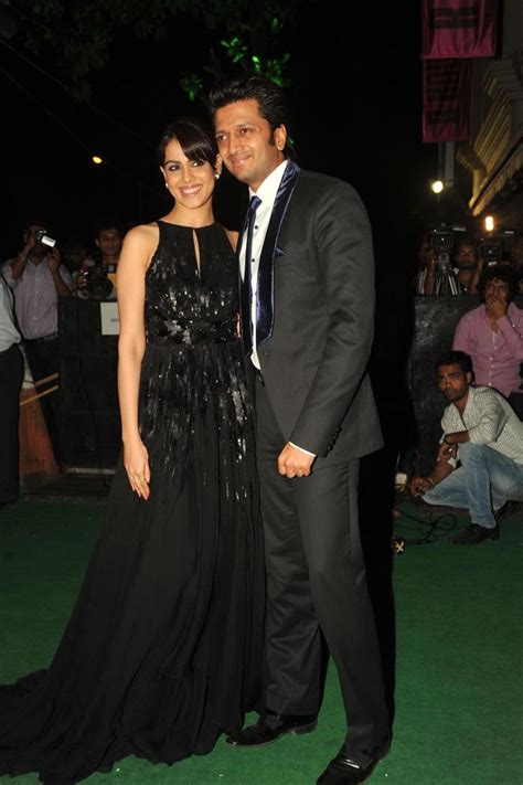 Ritesh Deshmukh With Wife Genelia At Suneil Shetty S Two New Stores Discovery And R House Launch