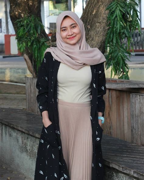 Ririn Putri Anjani On Instagram “terawehnya Jgn Lupa Ya 😊” Modern Hijab Fashion Hijab