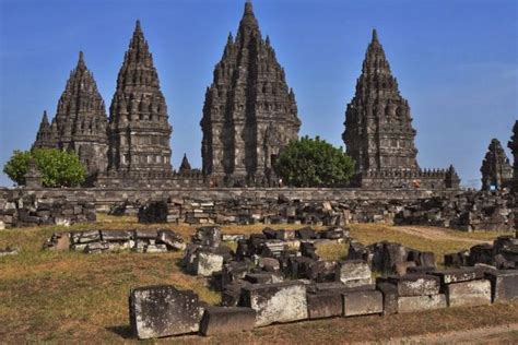 Peninggalan Sejarah Kerajaan Budha Di Indonesia