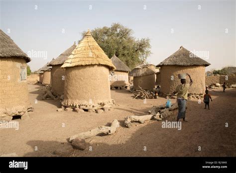 Samba Village Yako Province Burkina Faso Village Daily Life Beside